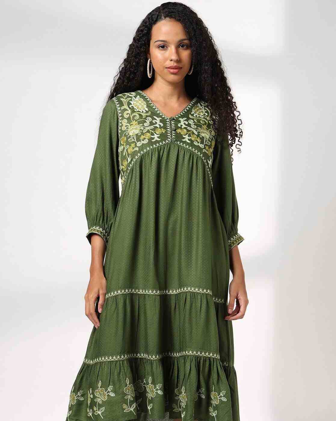 SIYAHI | Women Embroidered V-Neck Tiered Dress|7