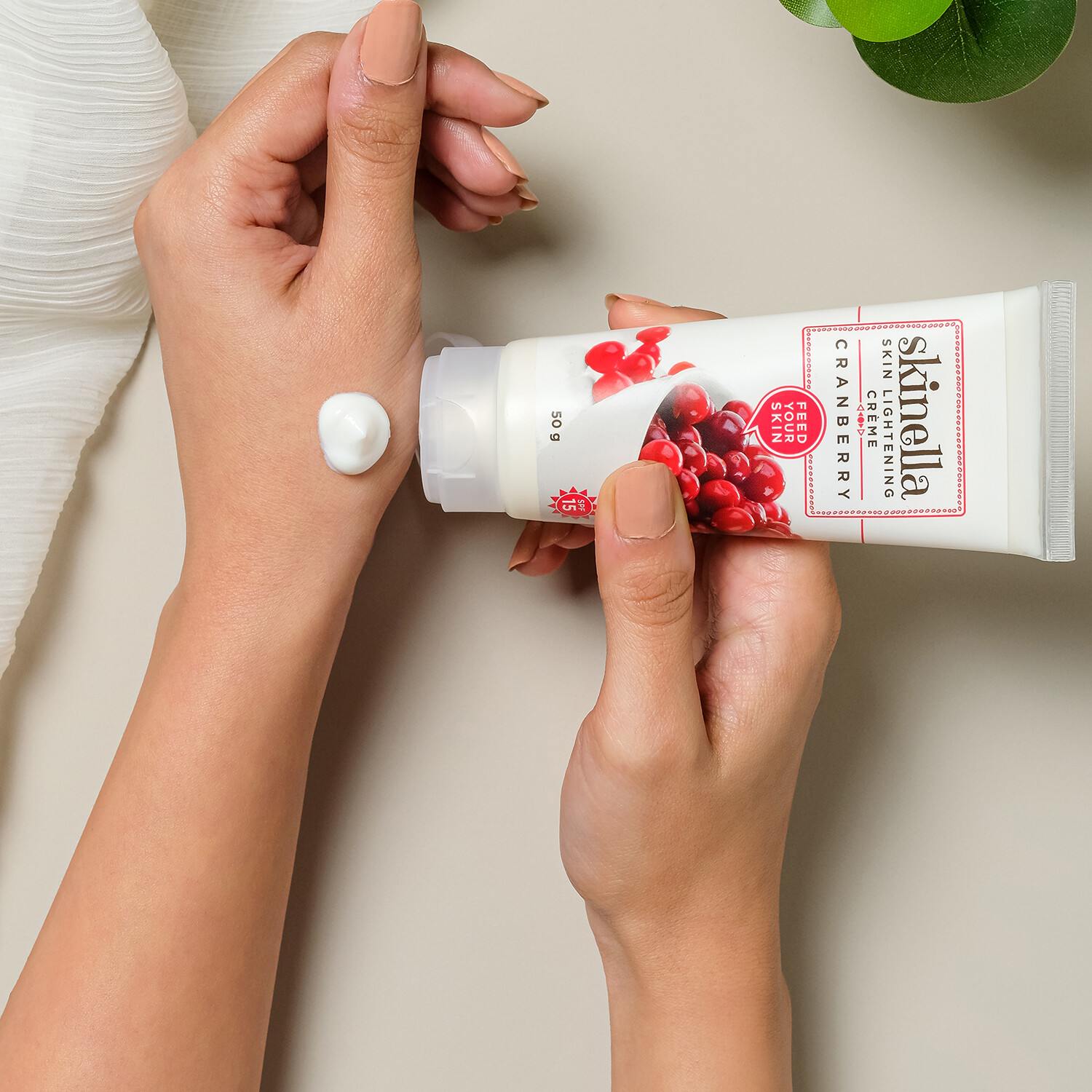 Skinella | Skin Lightening Creme Cranberry | 50g