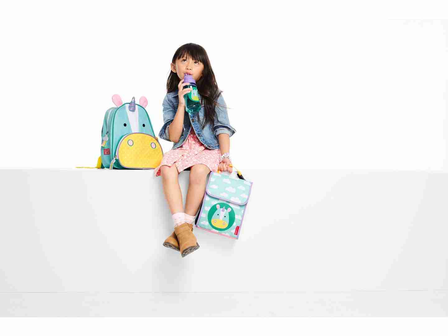 https://cdn.fynd.com/v2/falling-surf-7c8bb8/fyprod/wrkr/products/pictures/item/free/original/skip-hop/9N567610/2/8_fYe97SQV-492862943_3.jpg