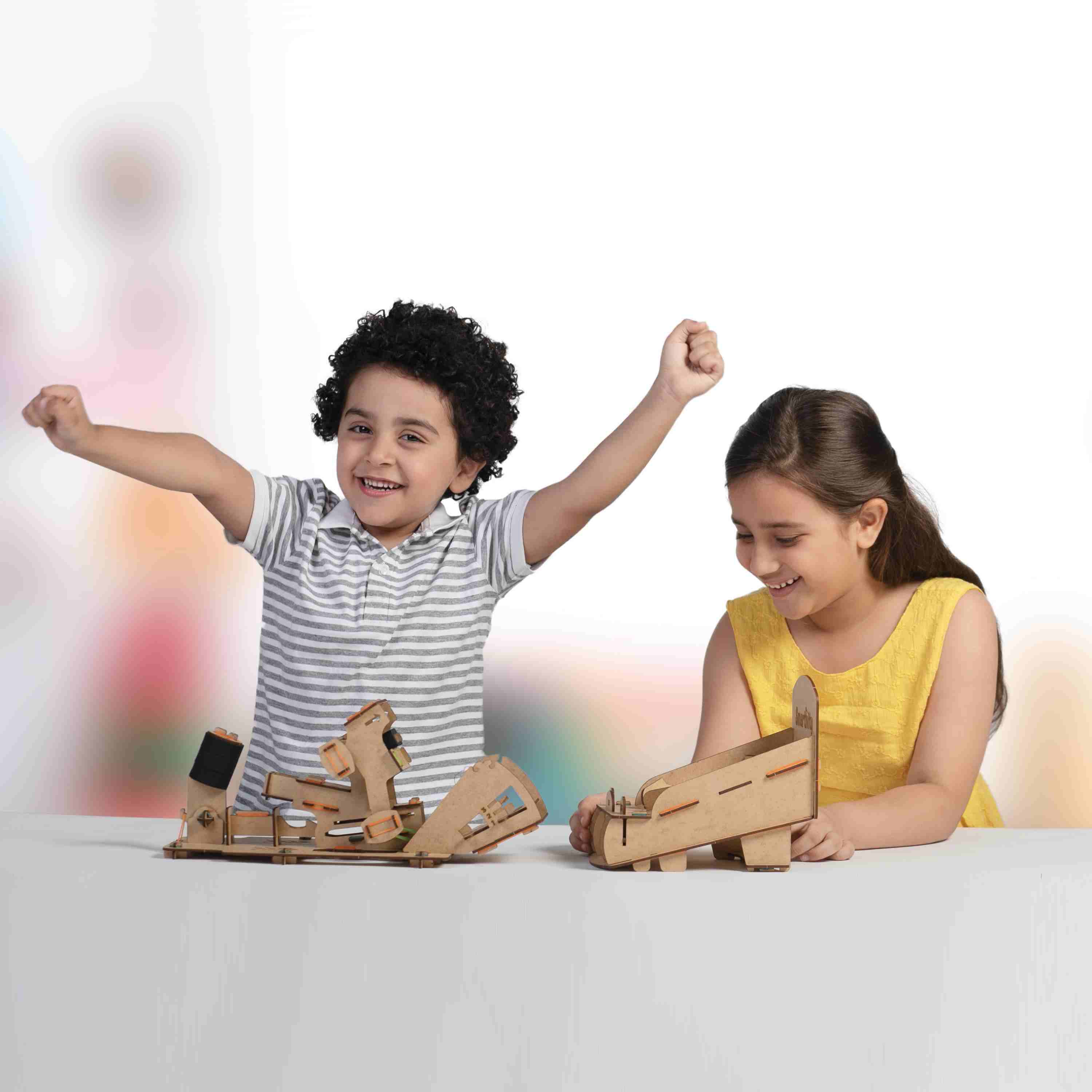 https://cdn.fynd.com/v2/falling-surf-7c8bb8/fyprod/wrkr/products/pictures/item/free/original/smartivity/SMRT1134/3/AicdBtLOrF-1094317_4.jpg