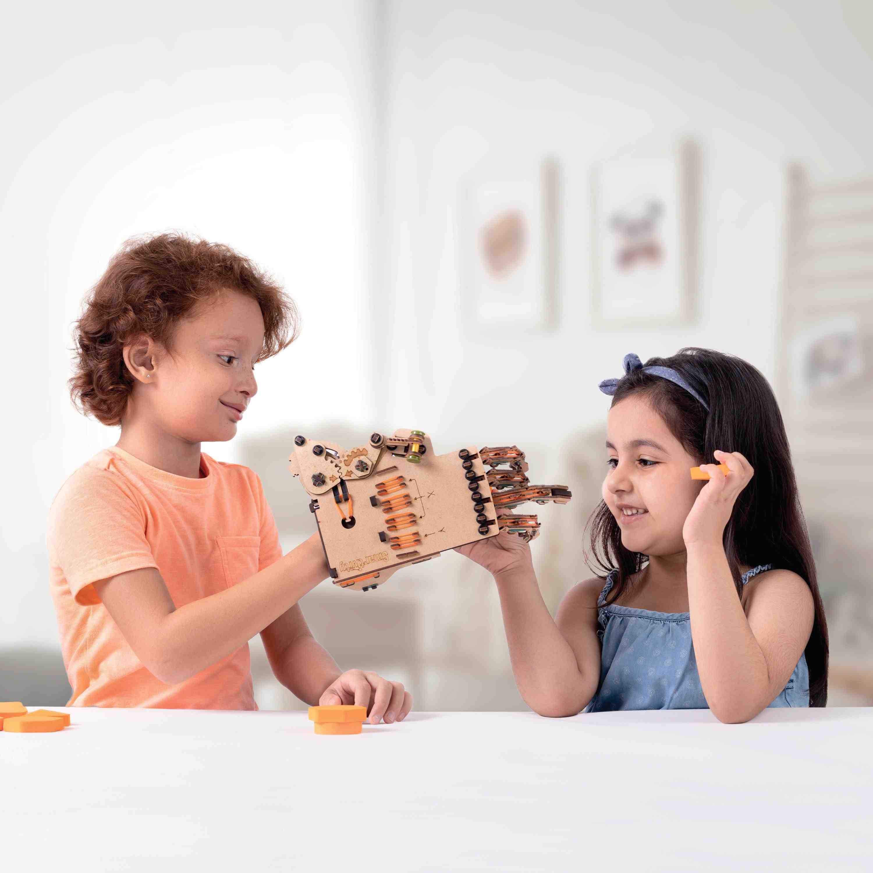 Smartiivty Mechanical Hand STEM for Kids age 8Y+