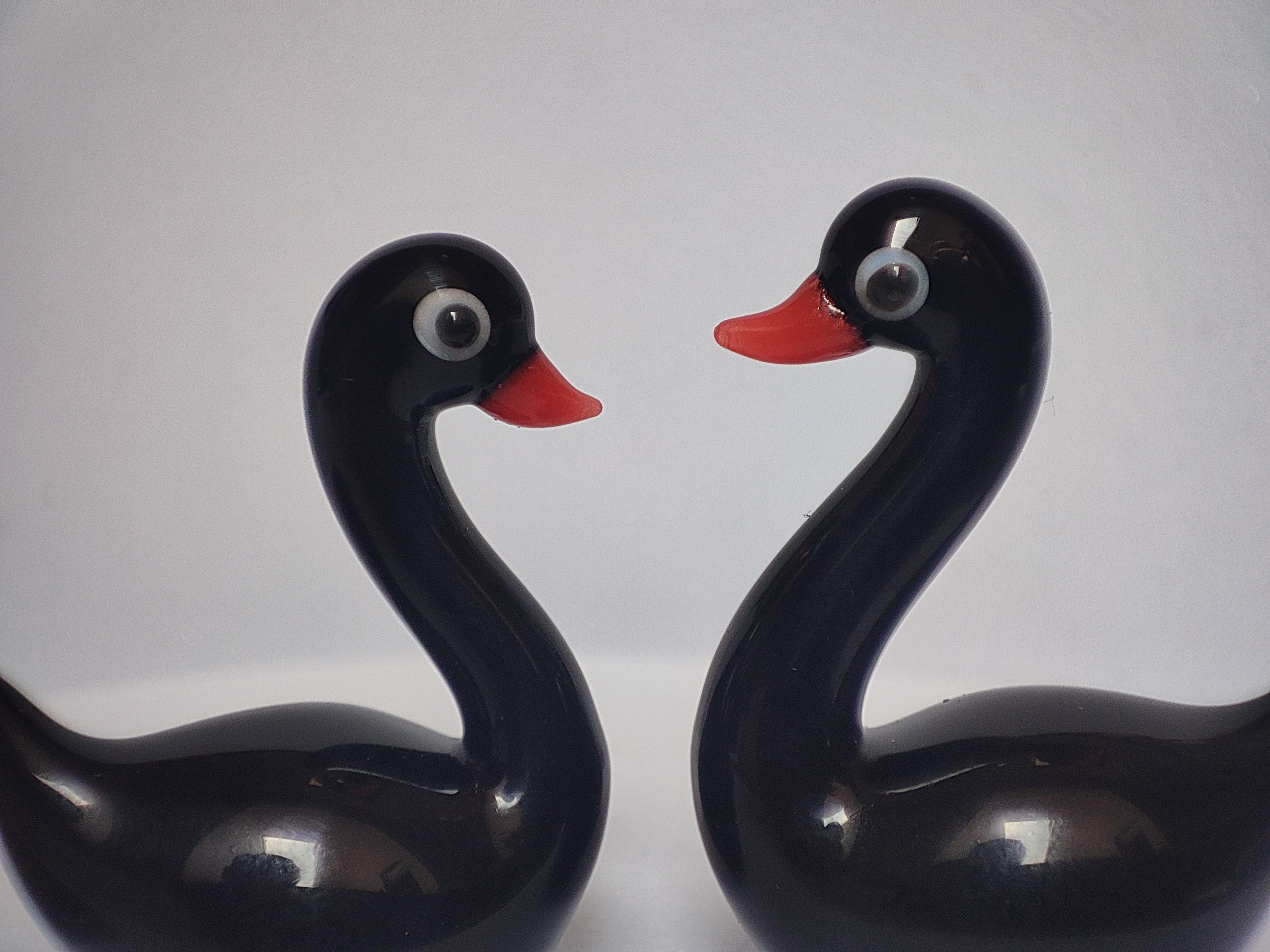 Glass miniature Swan