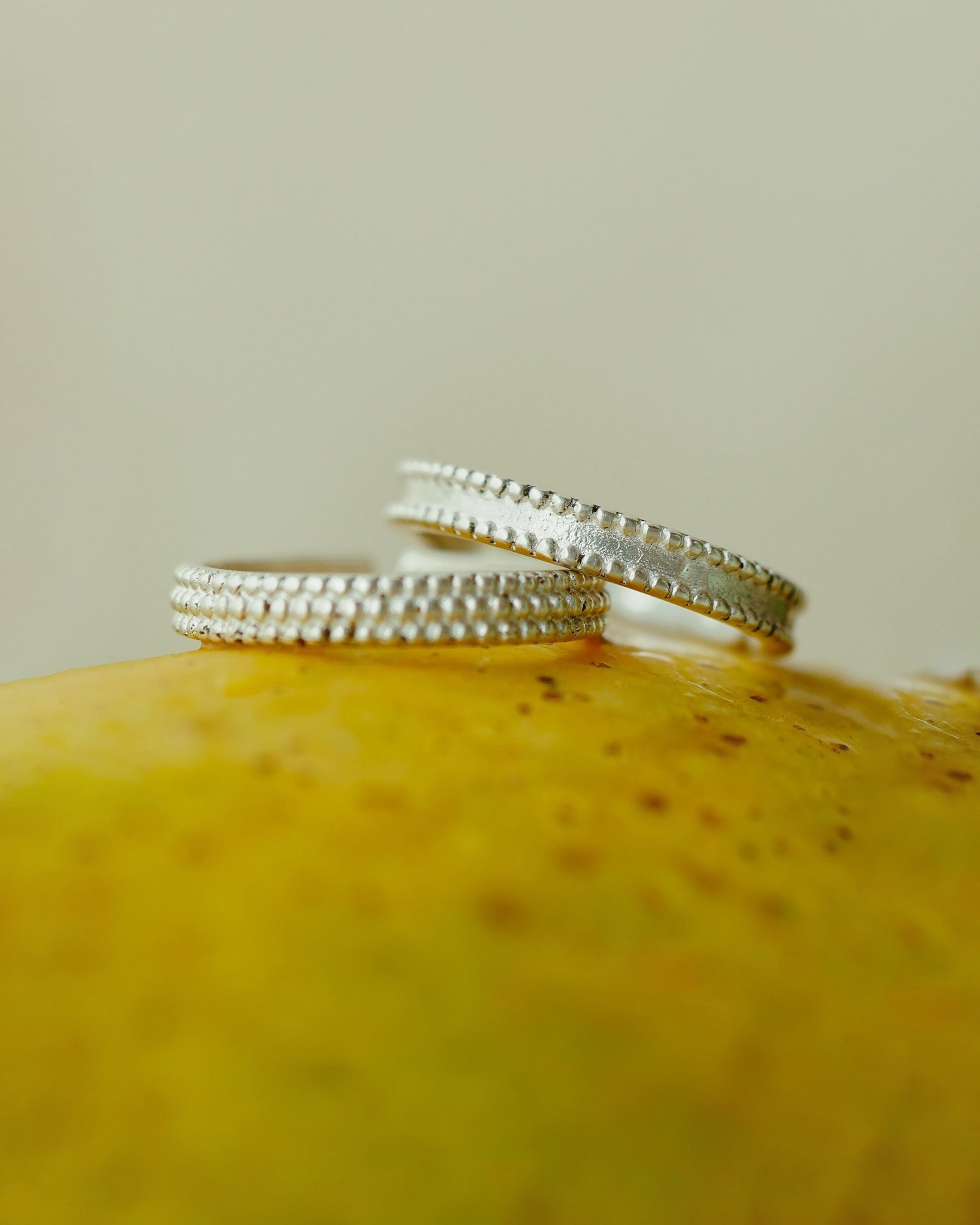 Rawa Midi Ring with 3 Layer Granulation