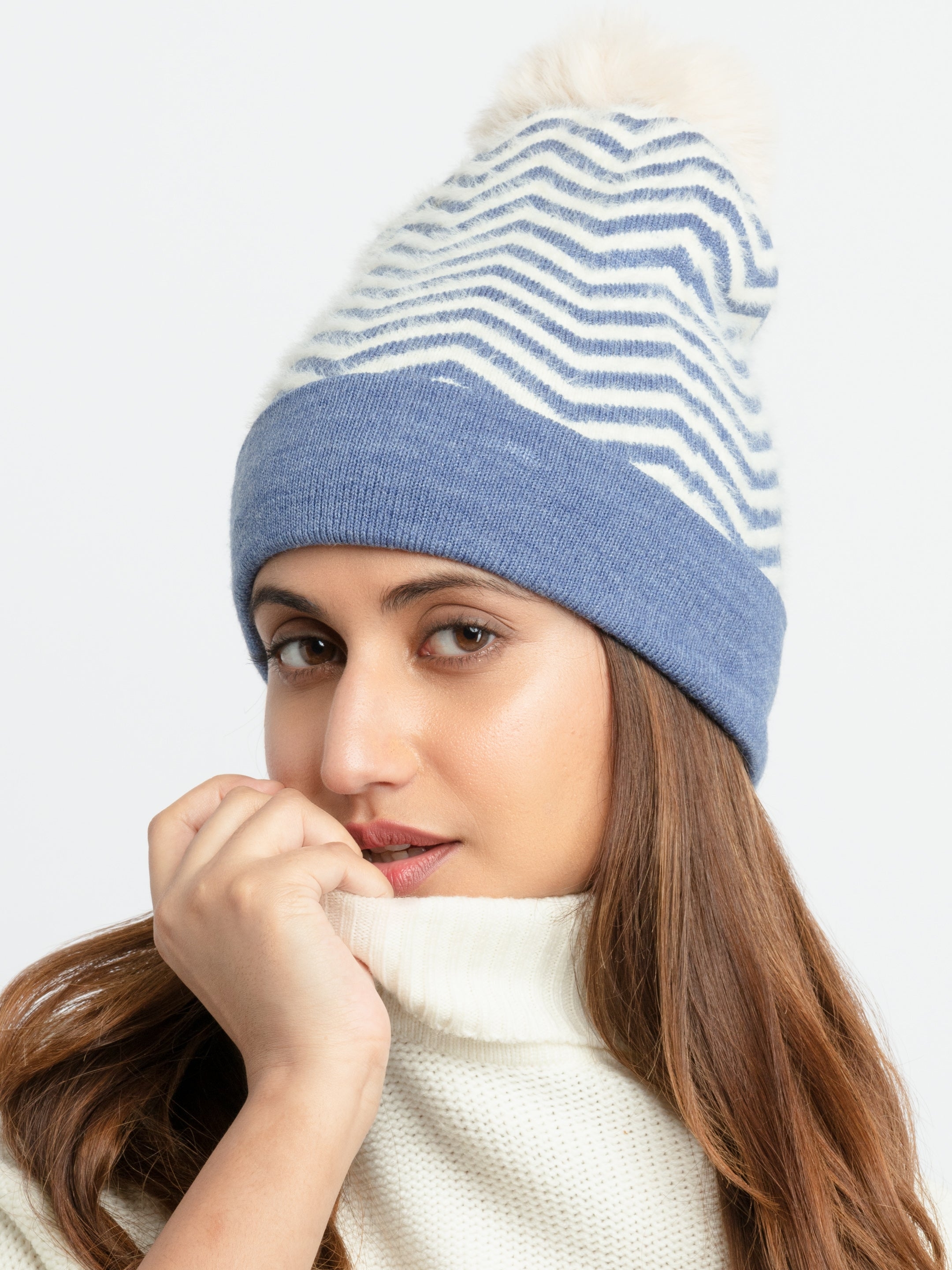 Status Quo | Womens Knitted Winter Cap 3