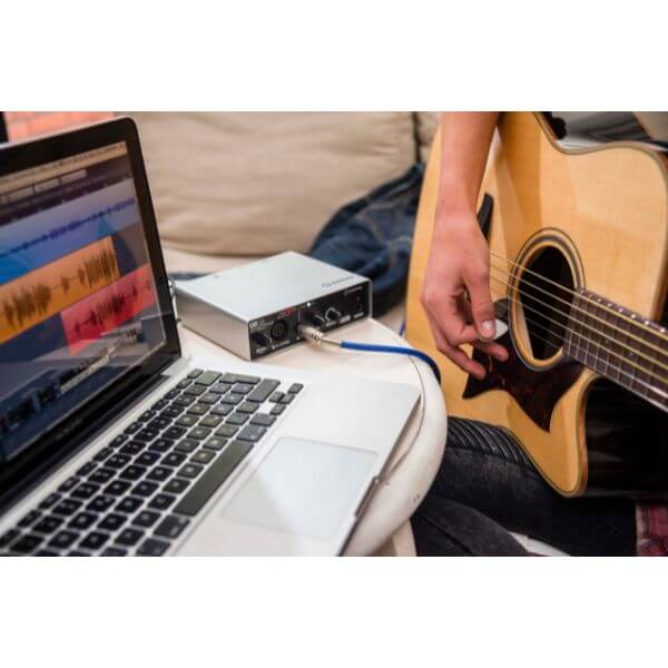Steinberg UR12 Mobile Audio Interface 4