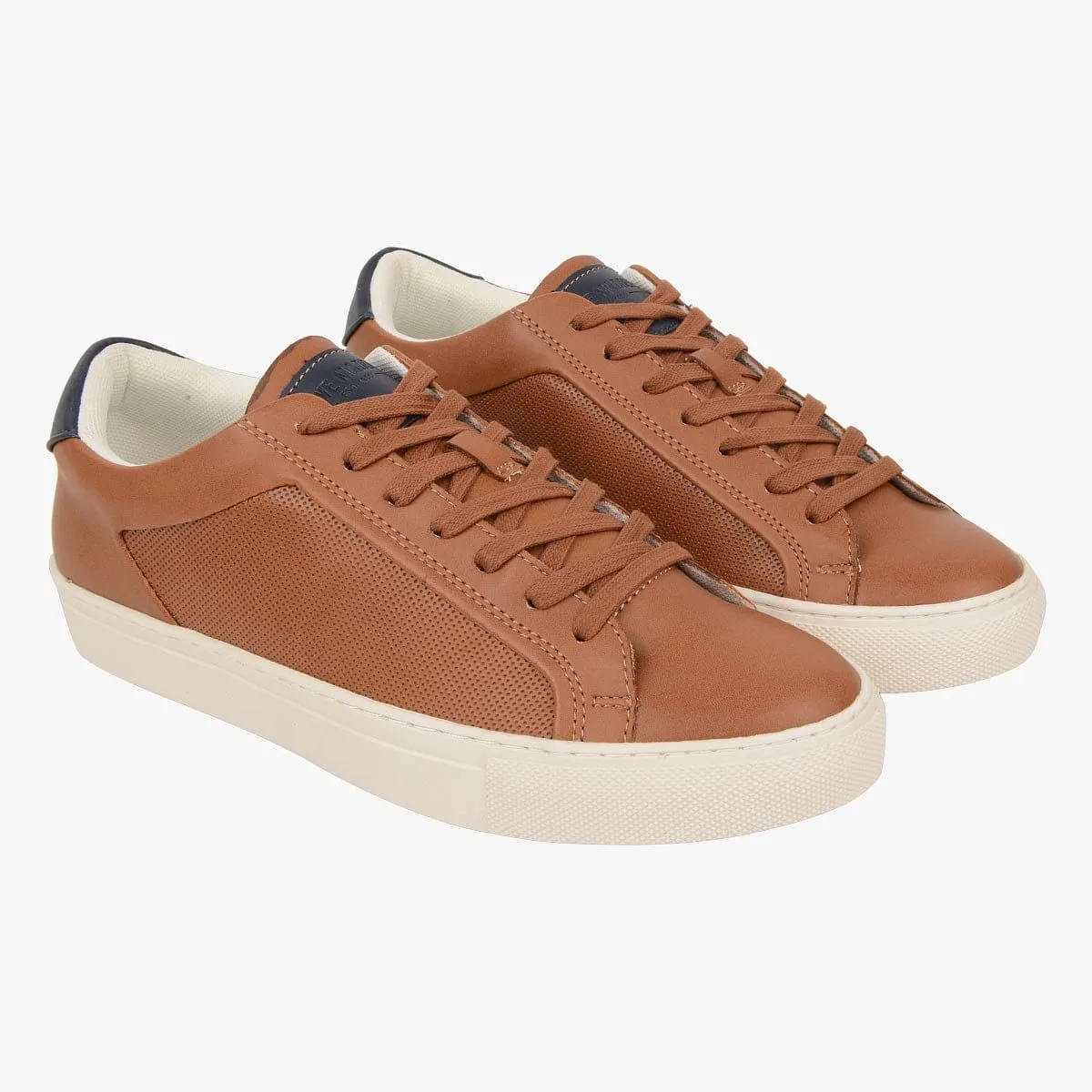 Finnehas Red Sneakers