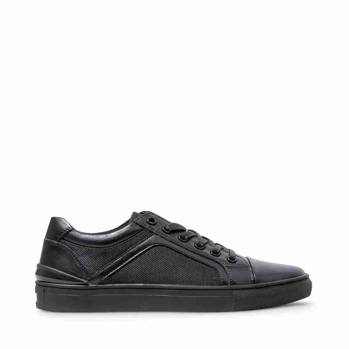 Gearup Black Sneakers