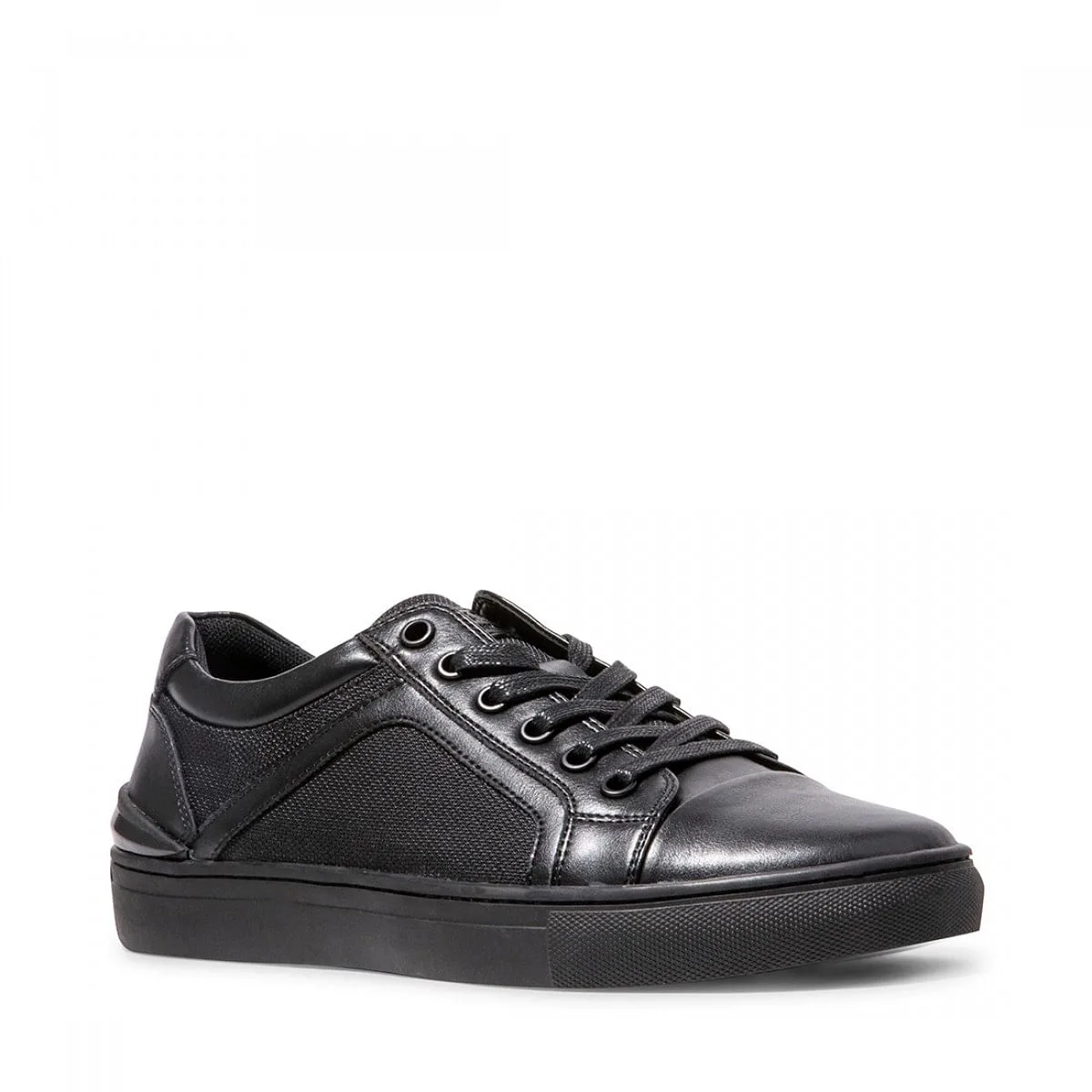 Gearup Black Sneakers