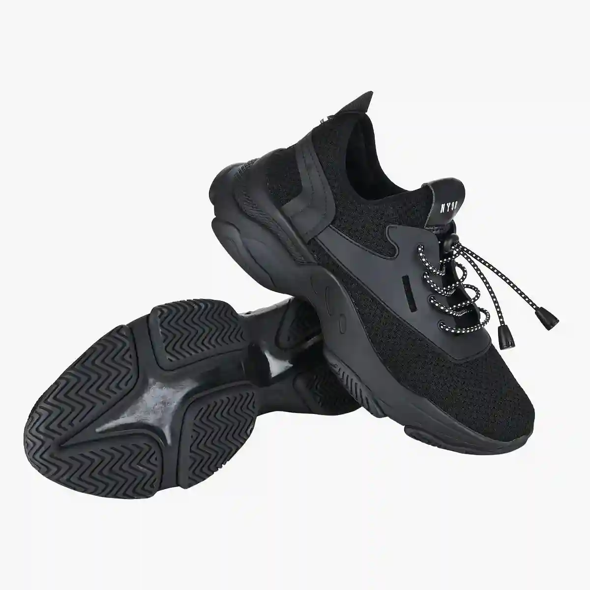 Isles Black Sneakers