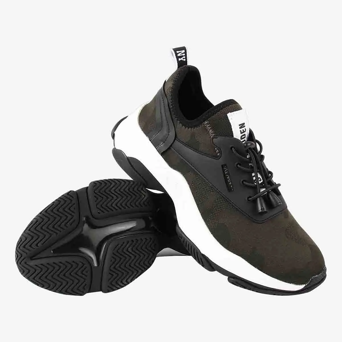 Isles Multi Sneakers