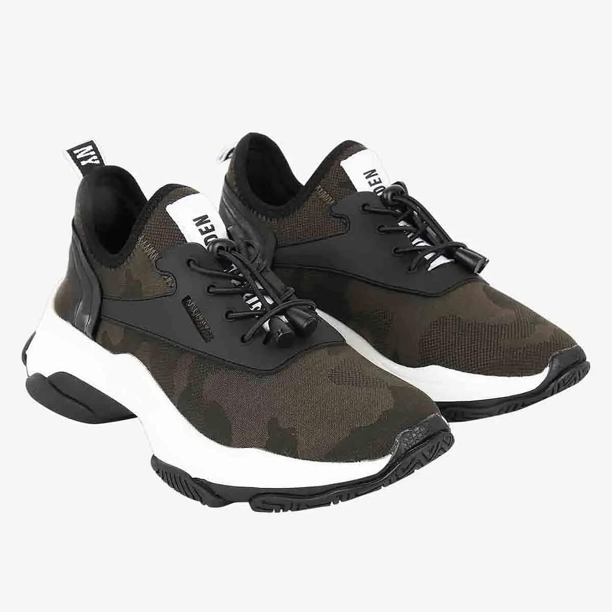Isles Multi Sneakers