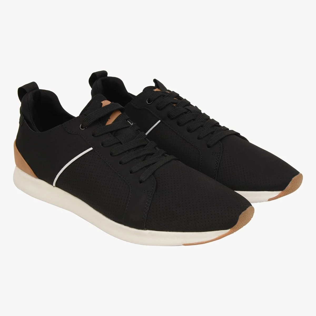 P-Scoop Black Sneakers