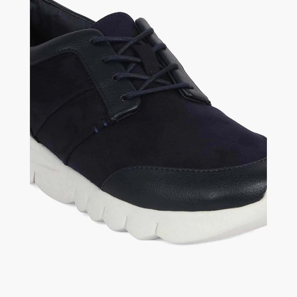 Shakeup Blue Sneakers