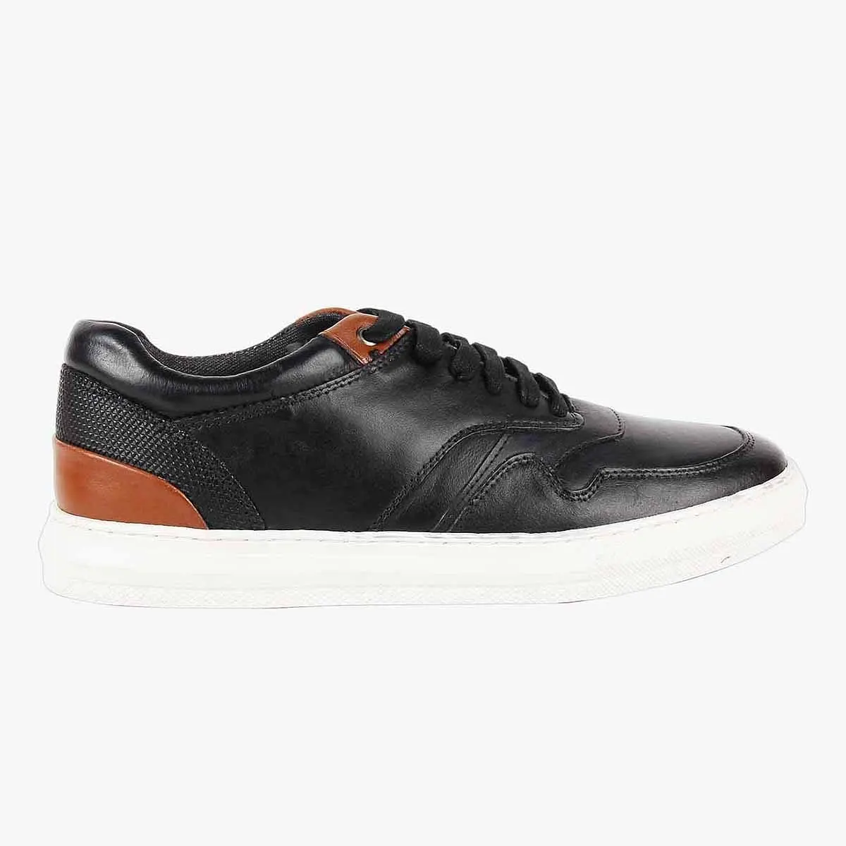 Shockah Black Sneakers