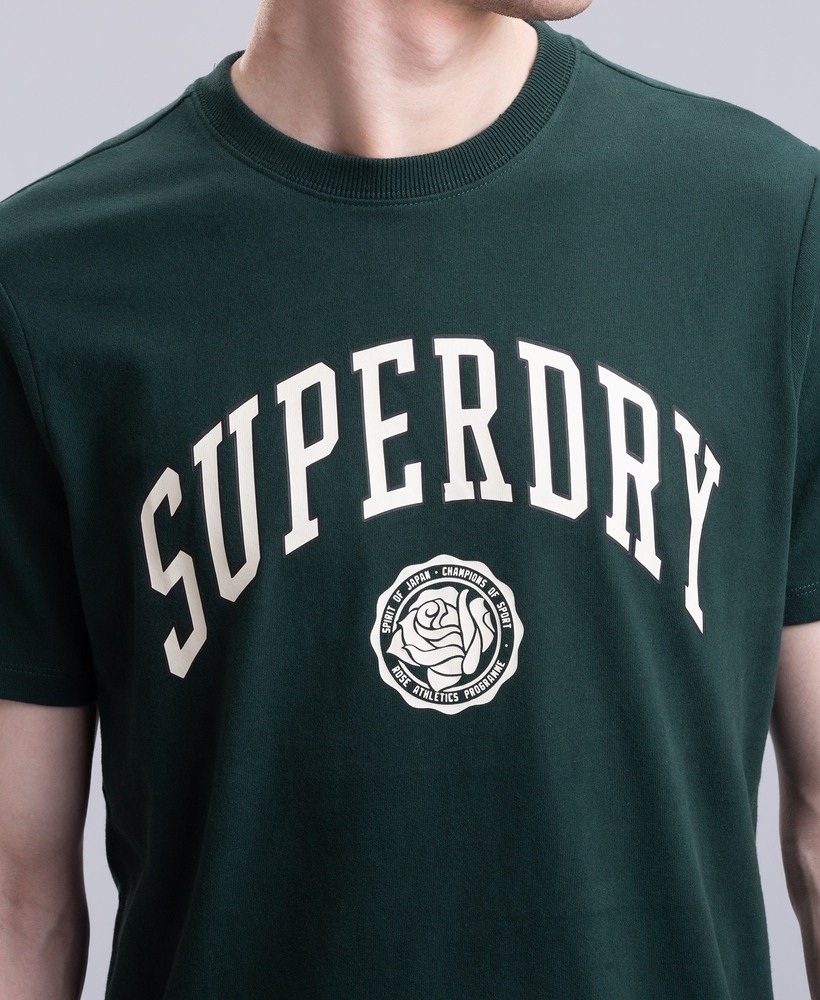 https://cdn.fynd.com/v2/falling-surf-7c8bb8/fyprod/wrkr/products/pictures/item/free/original/superdry/M1011596A27E/0/YjeGDRiAOz-M1011596A27E_1.jpg