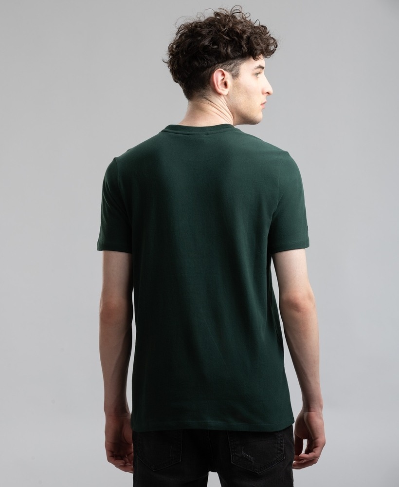 https://cdn.fynd.com/v2/falling-surf-7c8bb8/fyprod/wrkr/products/pictures/item/free/original/superdry/M1011596A27E/5/GfzpezAH-8-M1011596A27E_6.jpg