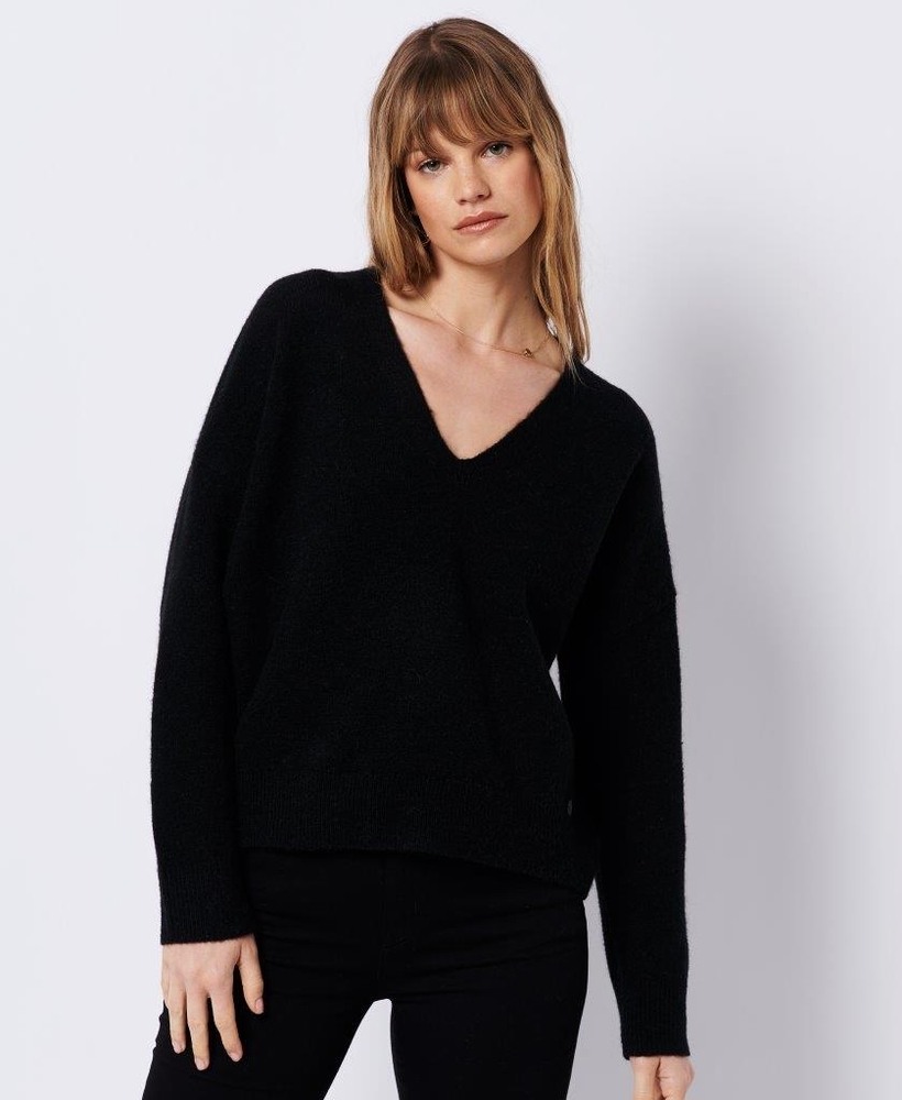 STUDIOS SLOUCH V-NECK KNITTED JUMPER