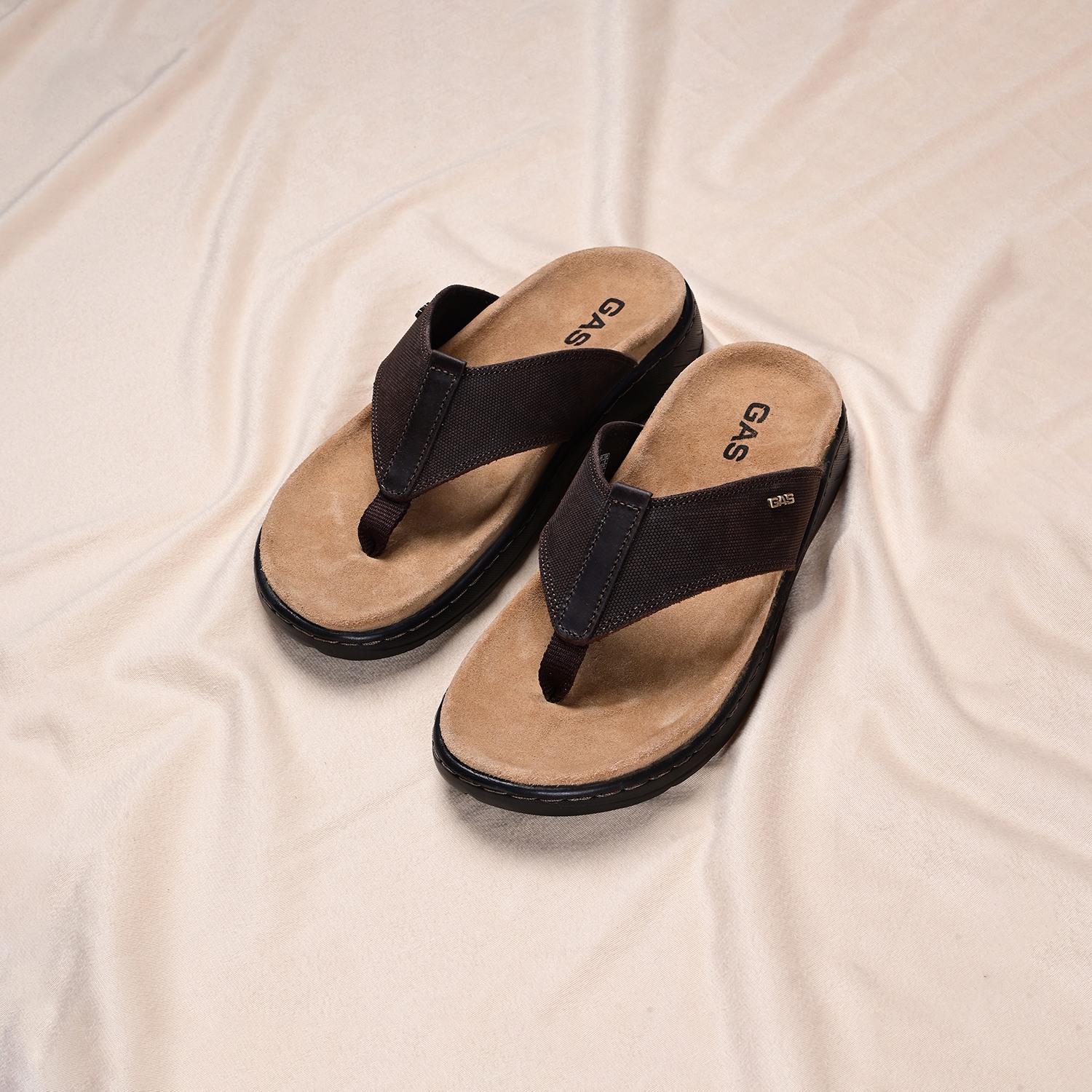 Men Brilliante Brown Chappals
