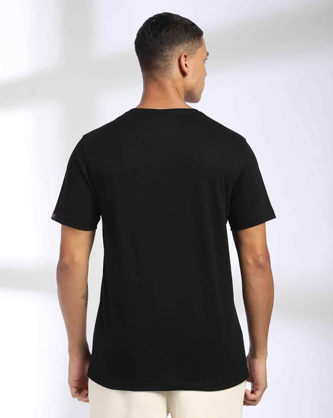 Teamspirit | Men Popcorn Pattern Regular Fit Crew-Neck T-Shirt|2