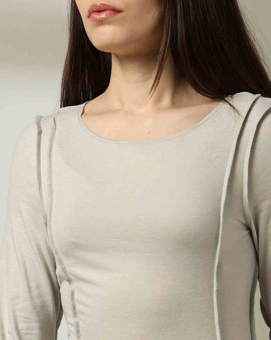 Teamspirit | Women Raw Edge Regular Fit Crew-Neck T-Shirt|3