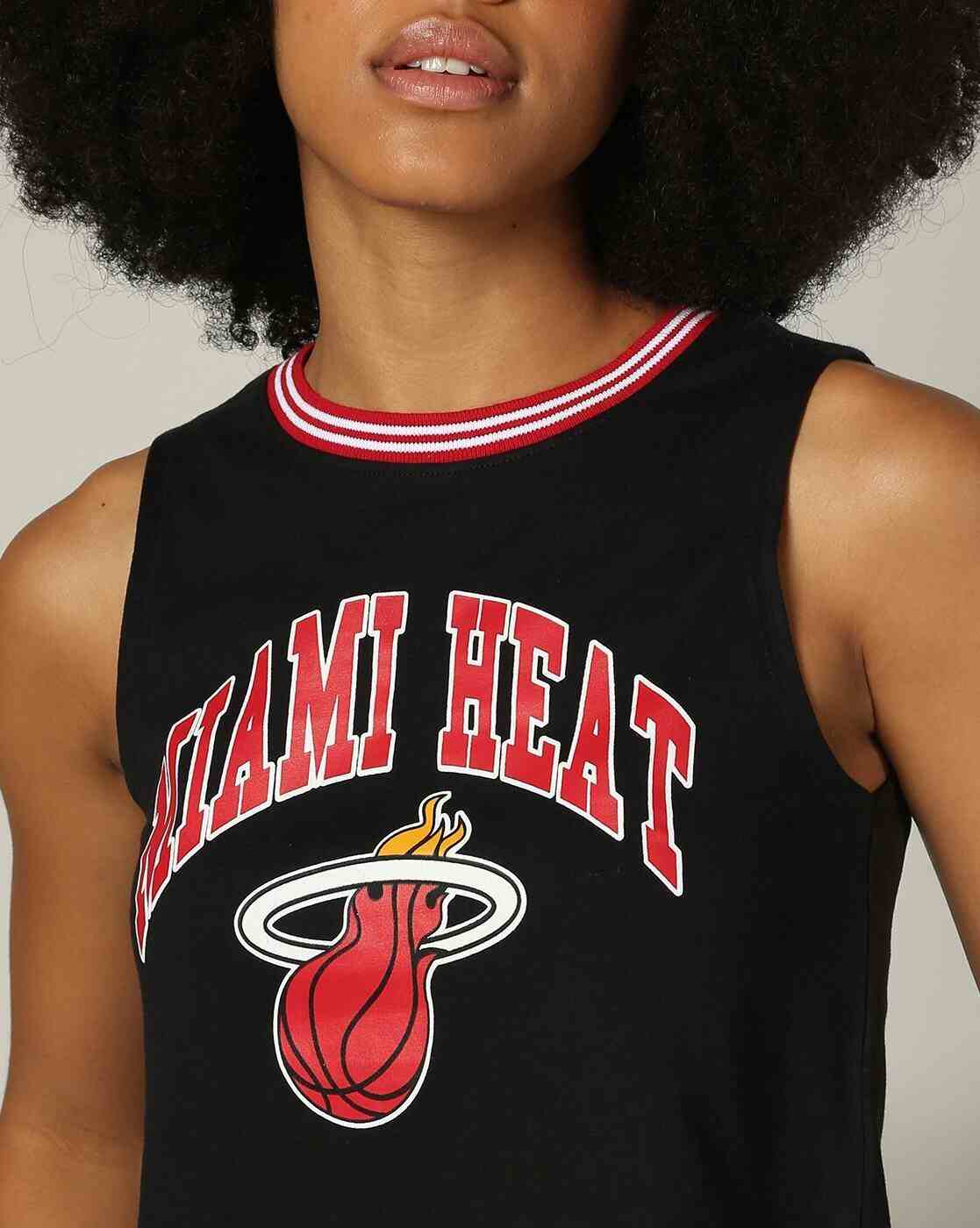 Teamspirit | Women Printed Fitted Crop Top|3