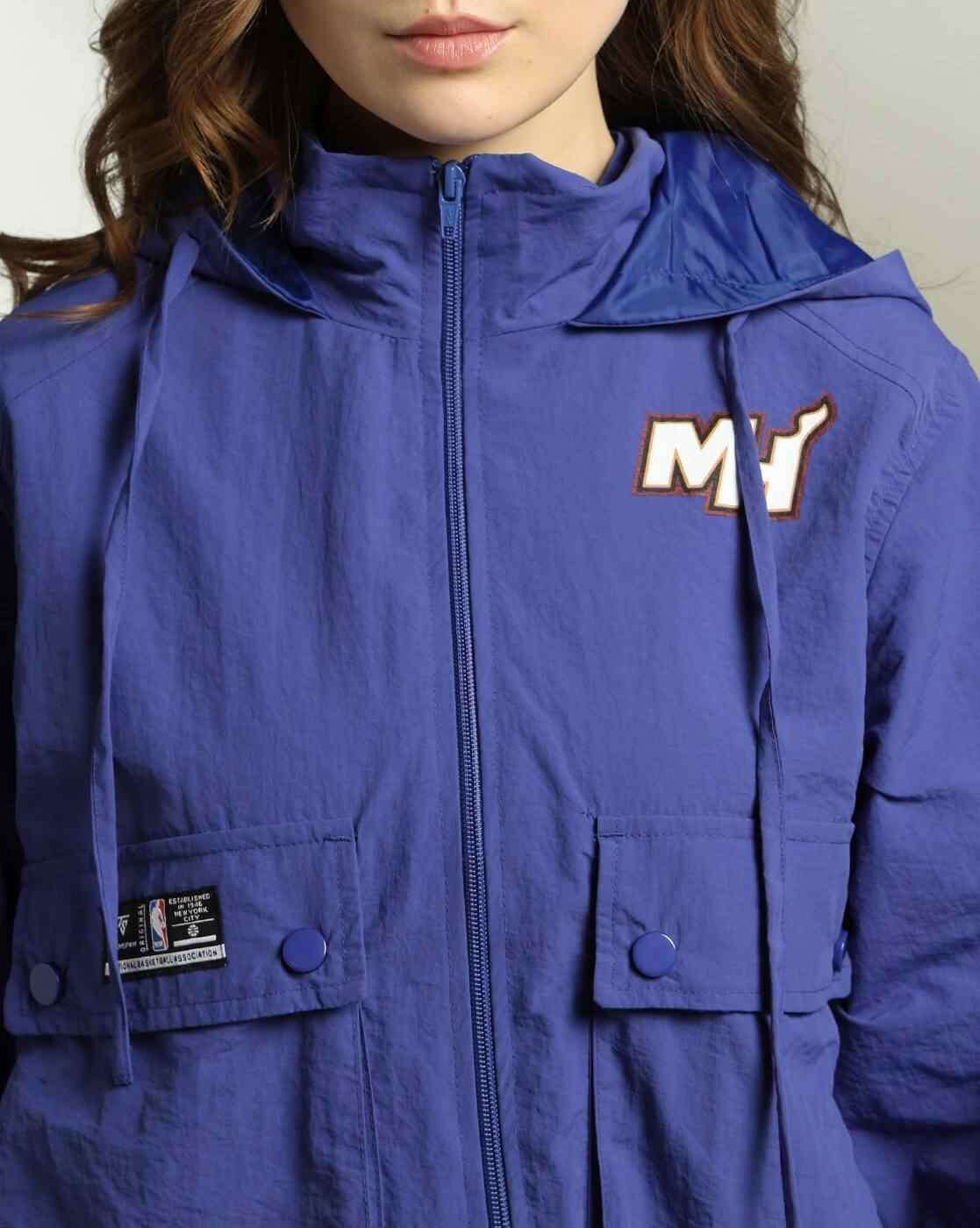 Teamspirit | Women Graphic Print Relaxed Fit Hooded Jacket|4