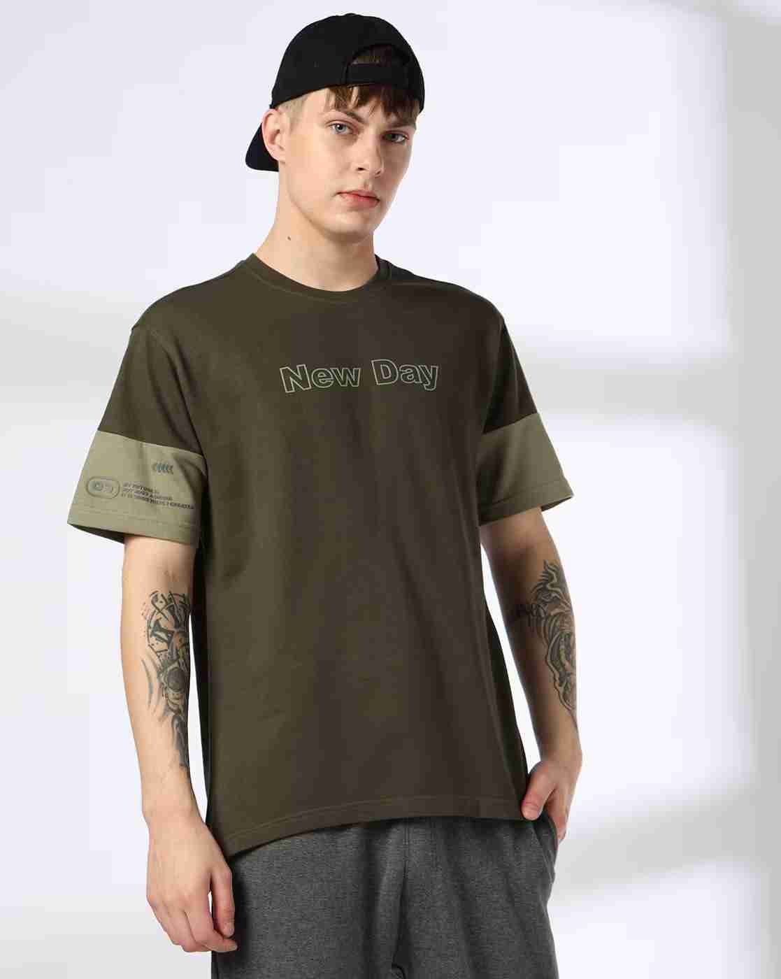 Teamspirit | Men Typographic Print Boxy Fit Crew-Neck T-Shirt|0