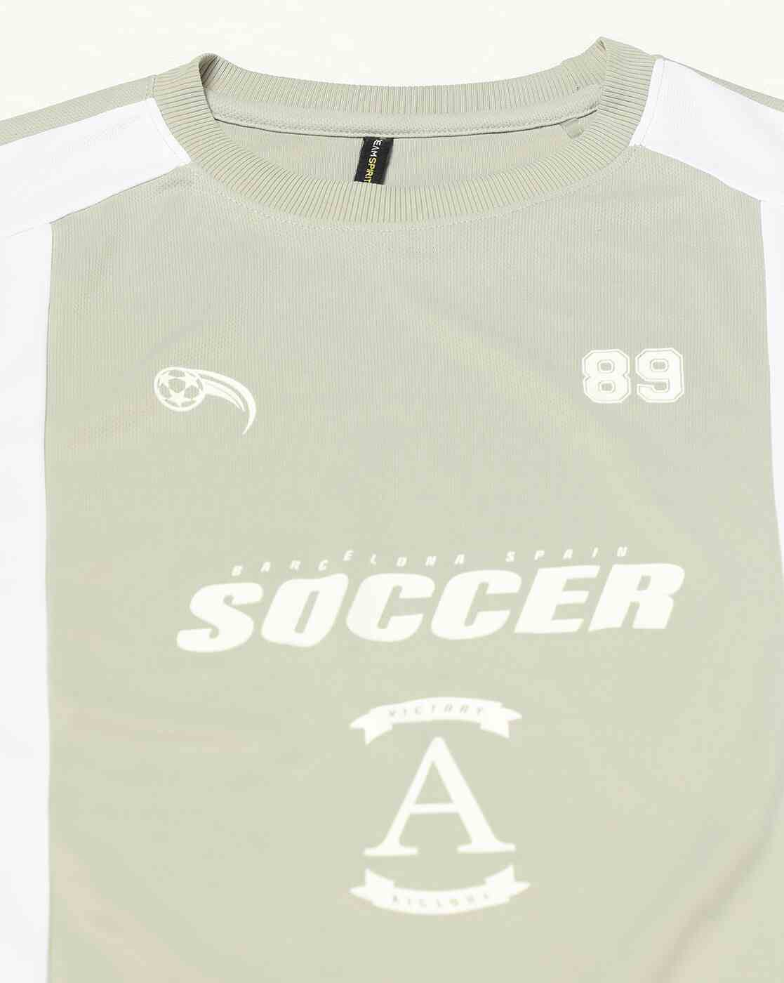 Teamspirit | Women Colourblock Oversized V-Neck T-Shirt|4