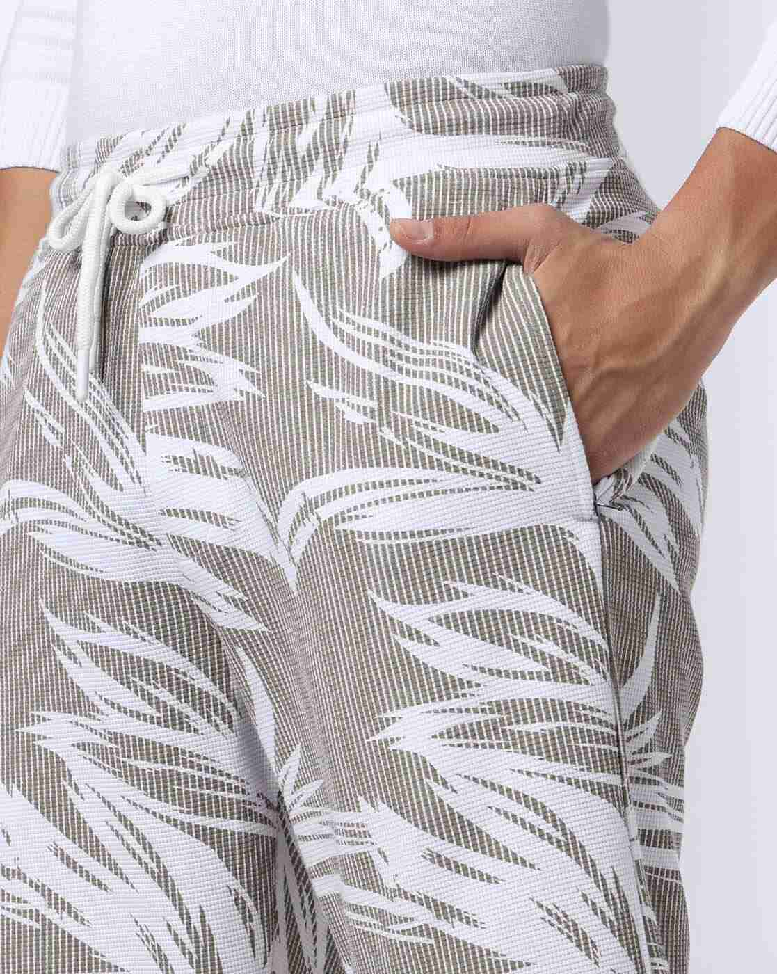 Teamspirit | Men All-Over Print Regular Fit Shorts|3