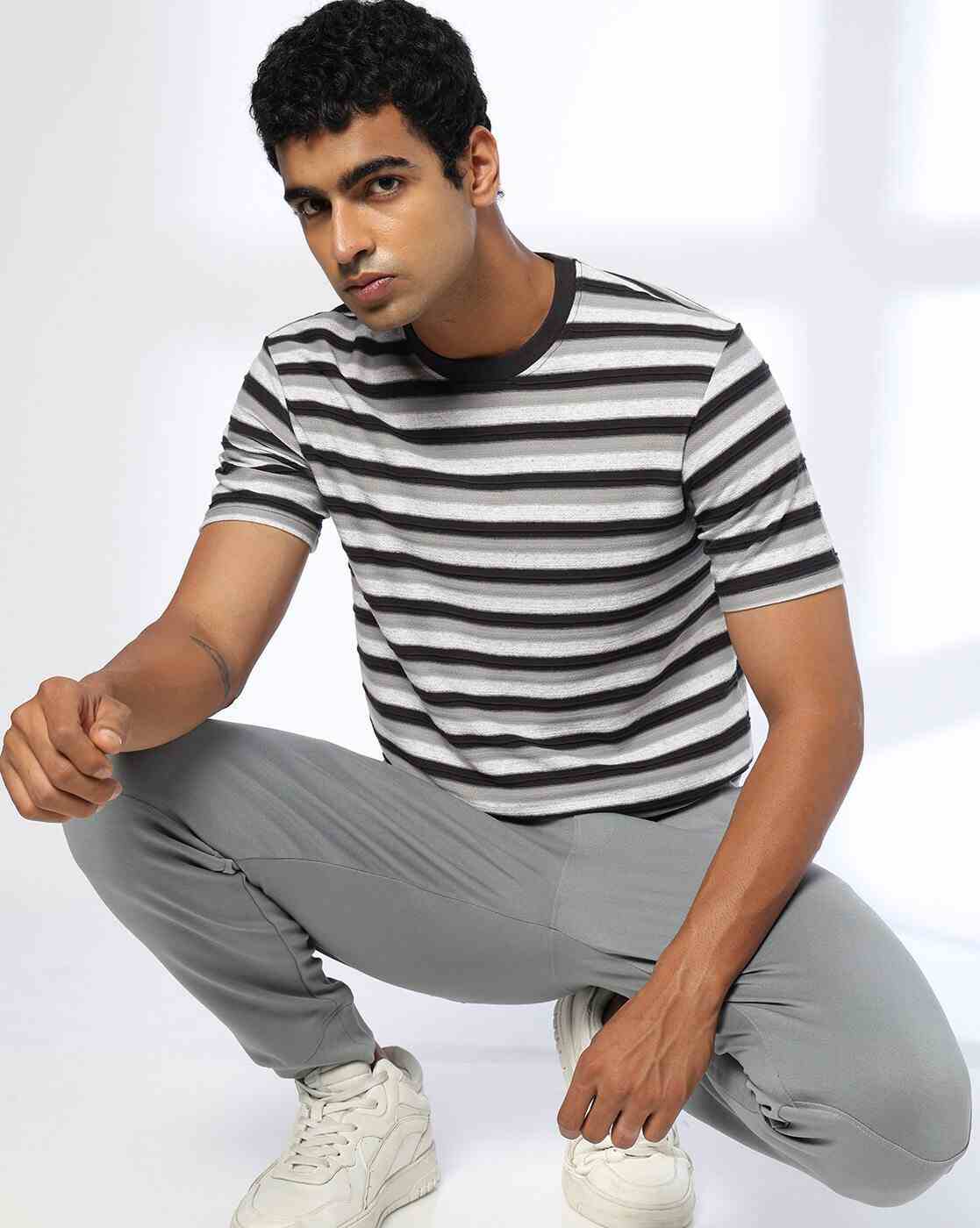 Men Striped Regular Fit Crew-Neck T-Shirt