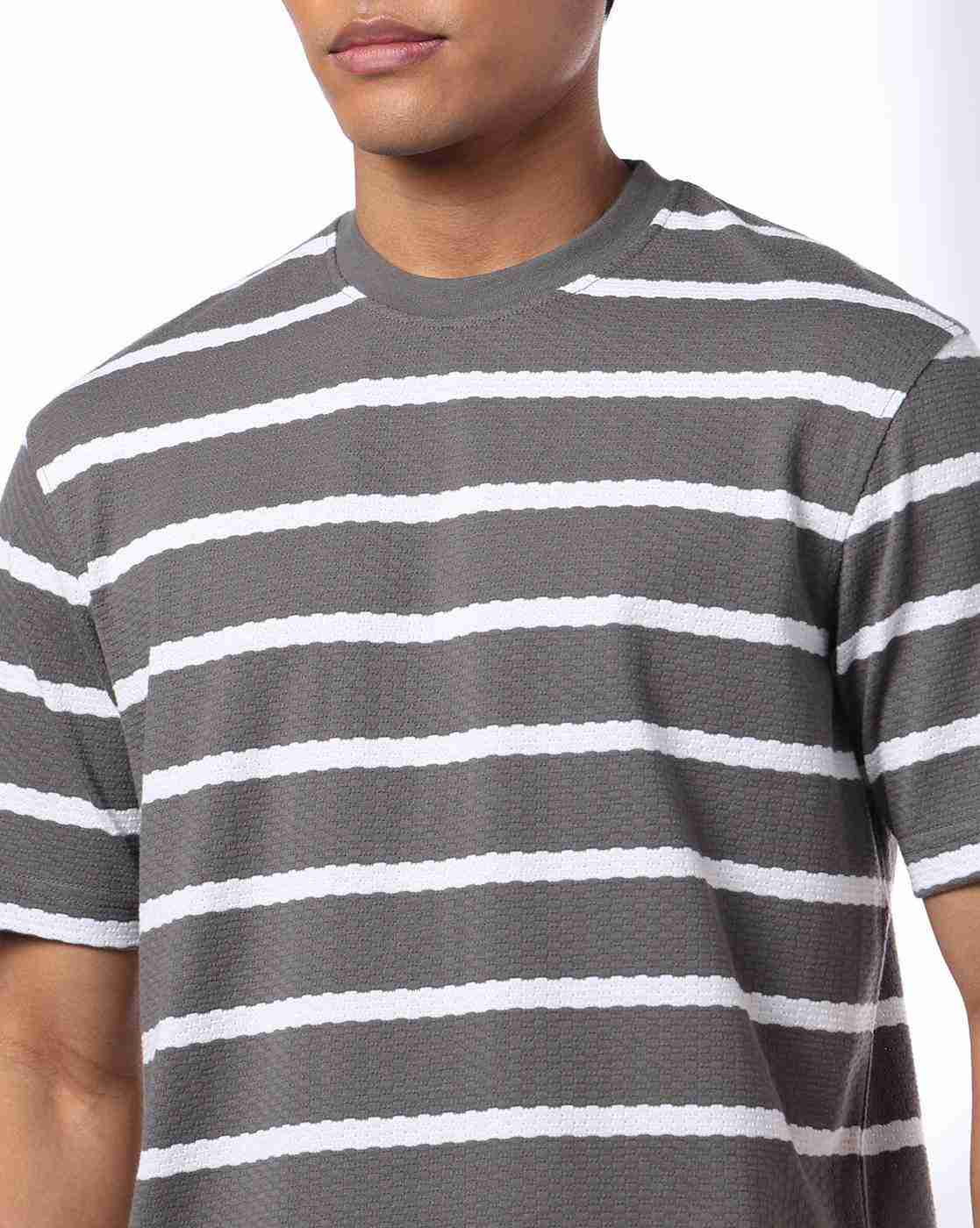 Teamspirit | Men Striped Regular Fit Crew-Neck T-Shirt|3