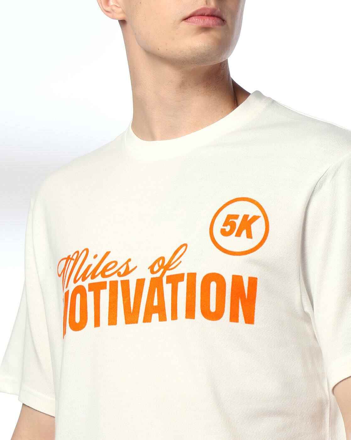 Teamspirit | Men Statement Chest Print Regular Fit Crew-Neck T-Shirt|4