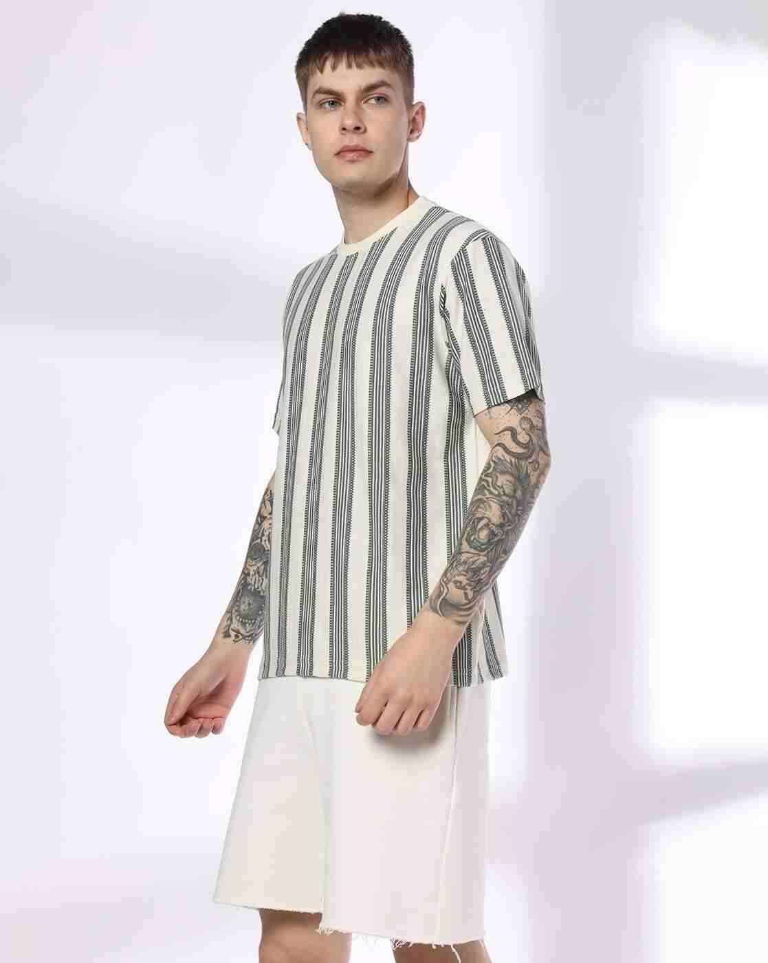 Teamspirit | Men Vertical Jacquard Striped Regular Fit Crew-Neck T-Shirt|1