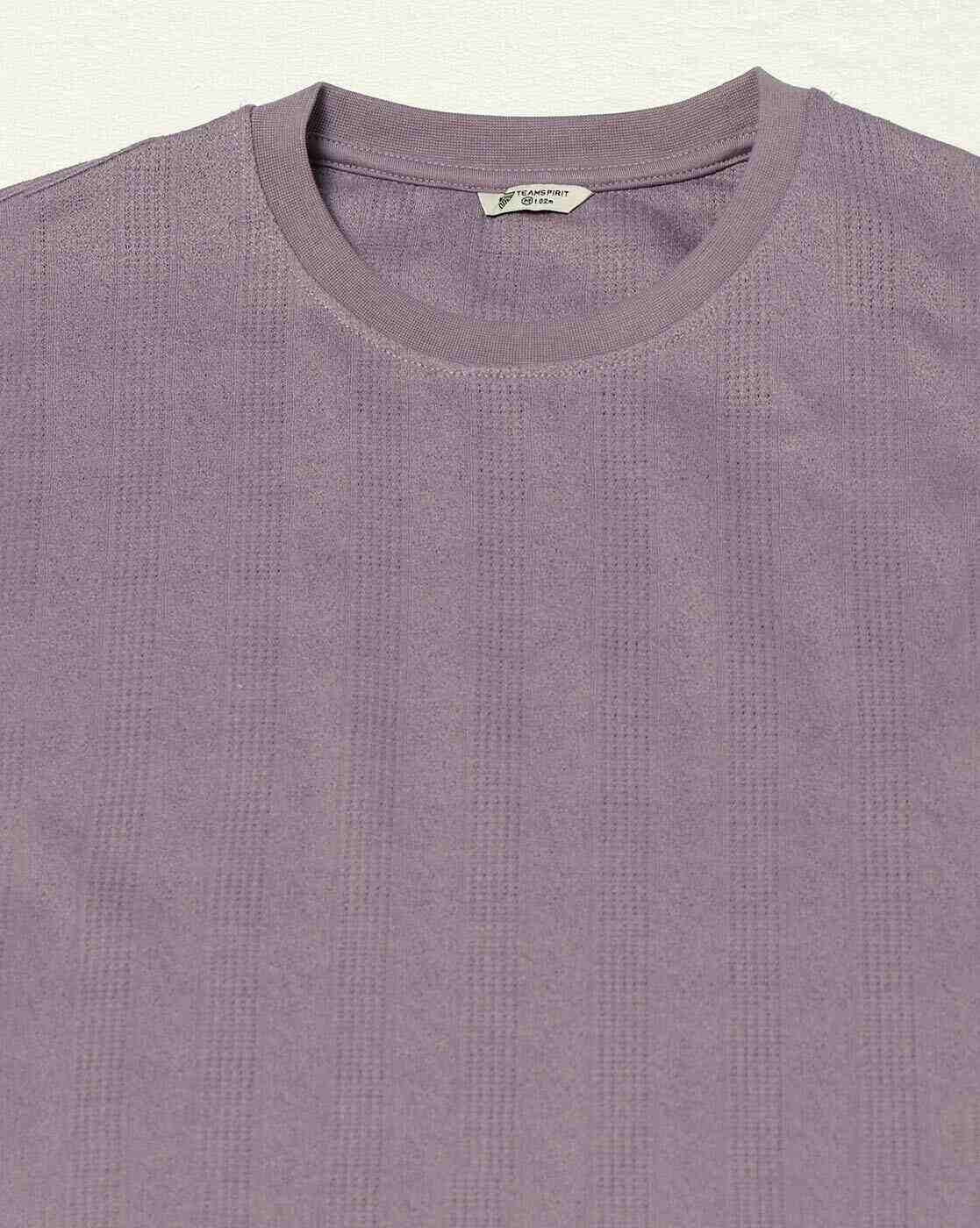 Teamspirit | Men Verti Dots Pattern Regular Fit Crew-Neck T-Shirt|5