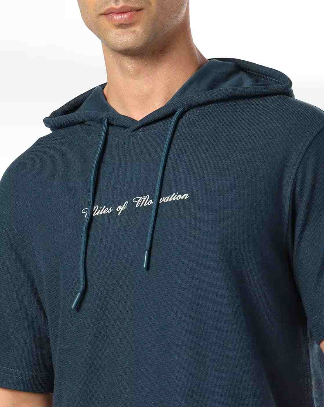 Teamspirit | Men Miles of Motivation Print Regular Fit Hooded T-Shirt|4