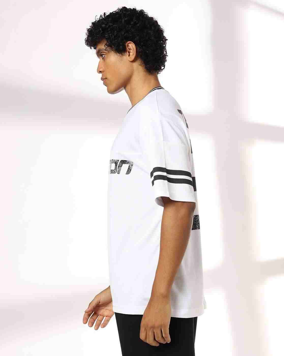 Teamspirit | Men Printed V-Neck Boxy Fit T-Shirt|1