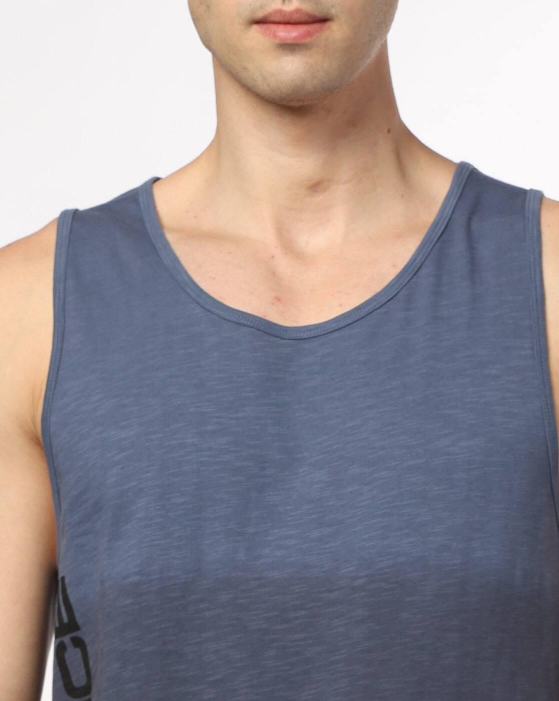 Teamspirit | Men Ombre Print Sleeveless Vest|4