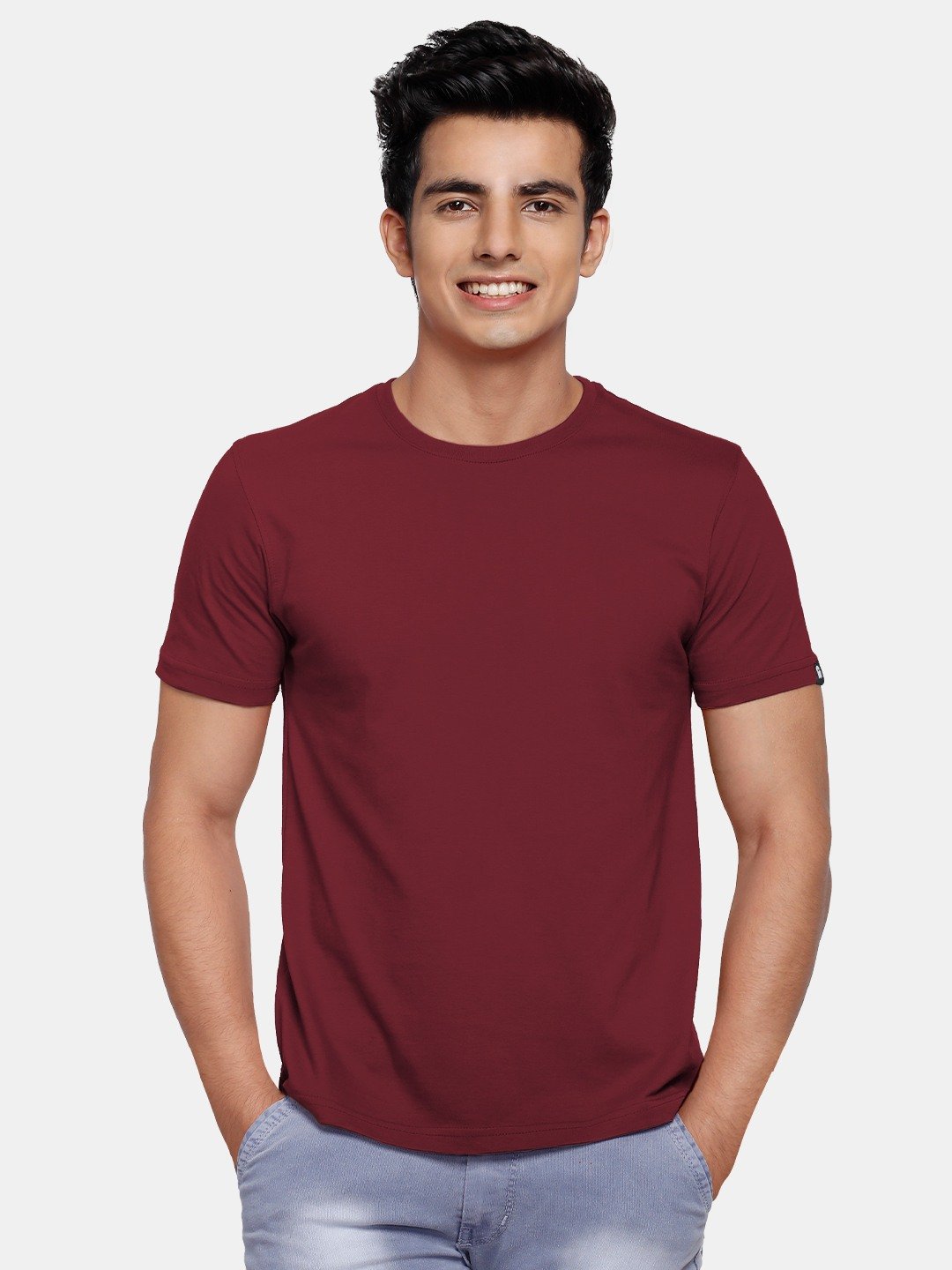 Men's Red Solid Regular T-Shirt