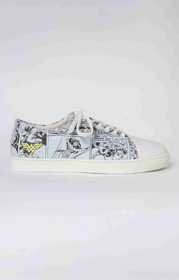 Women's Wonder Woman: Indestructible Power Sky Blue & White Casual Lace-ups