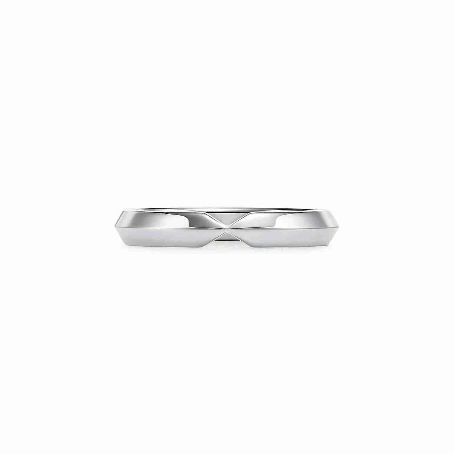 Tiffany & Co. : Nesting Narrow Band Ring