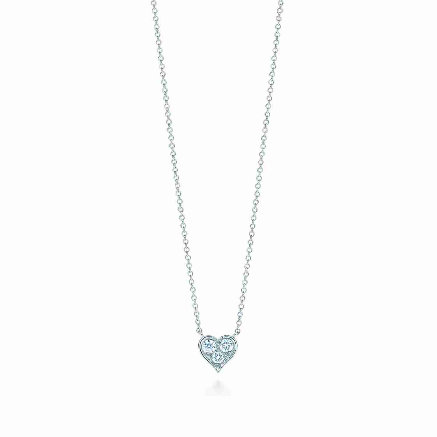 Tiffany & Co. : Diamond Heart Pendant