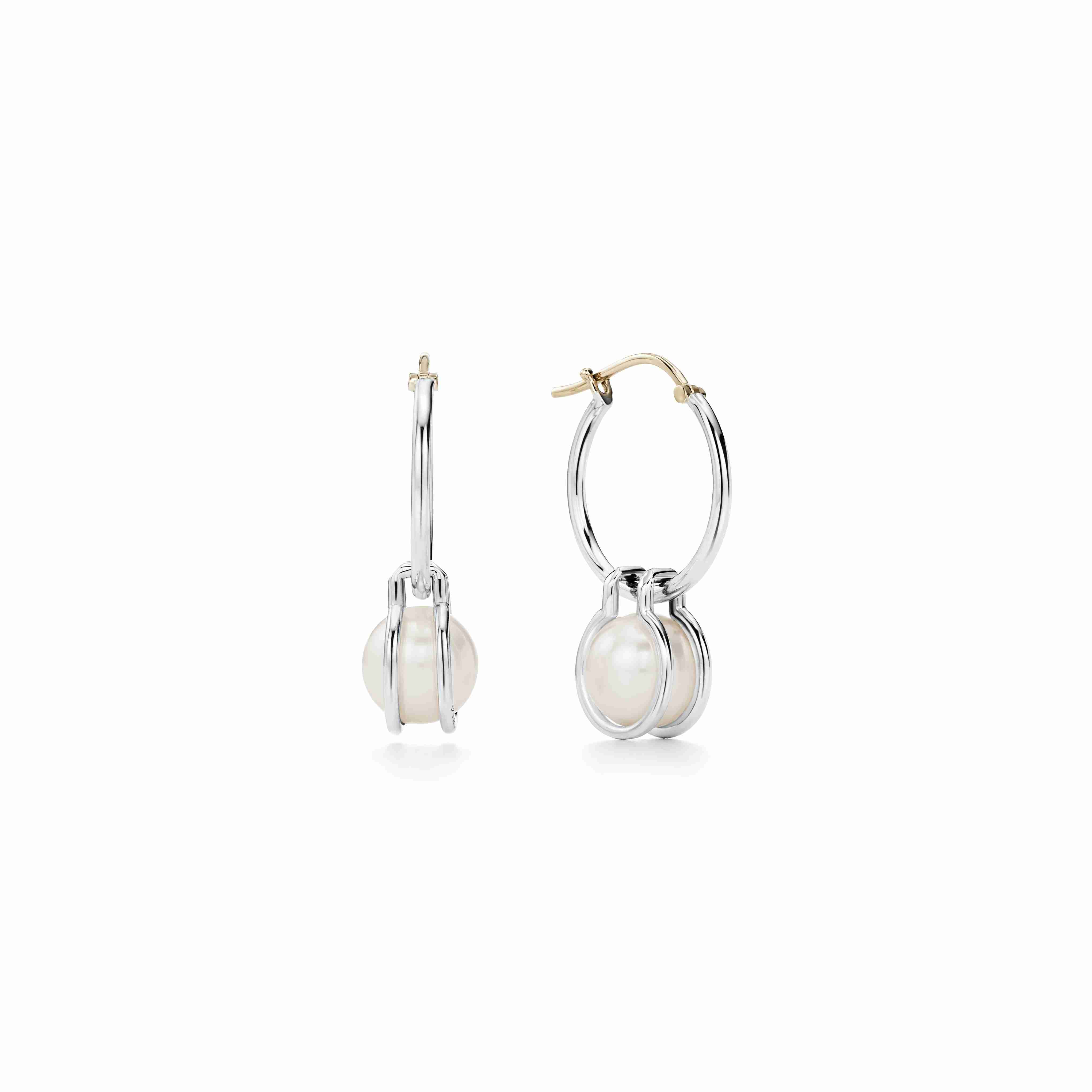 Tiffany HardWear : Pearl Hoop Earrings in Sterling Silver