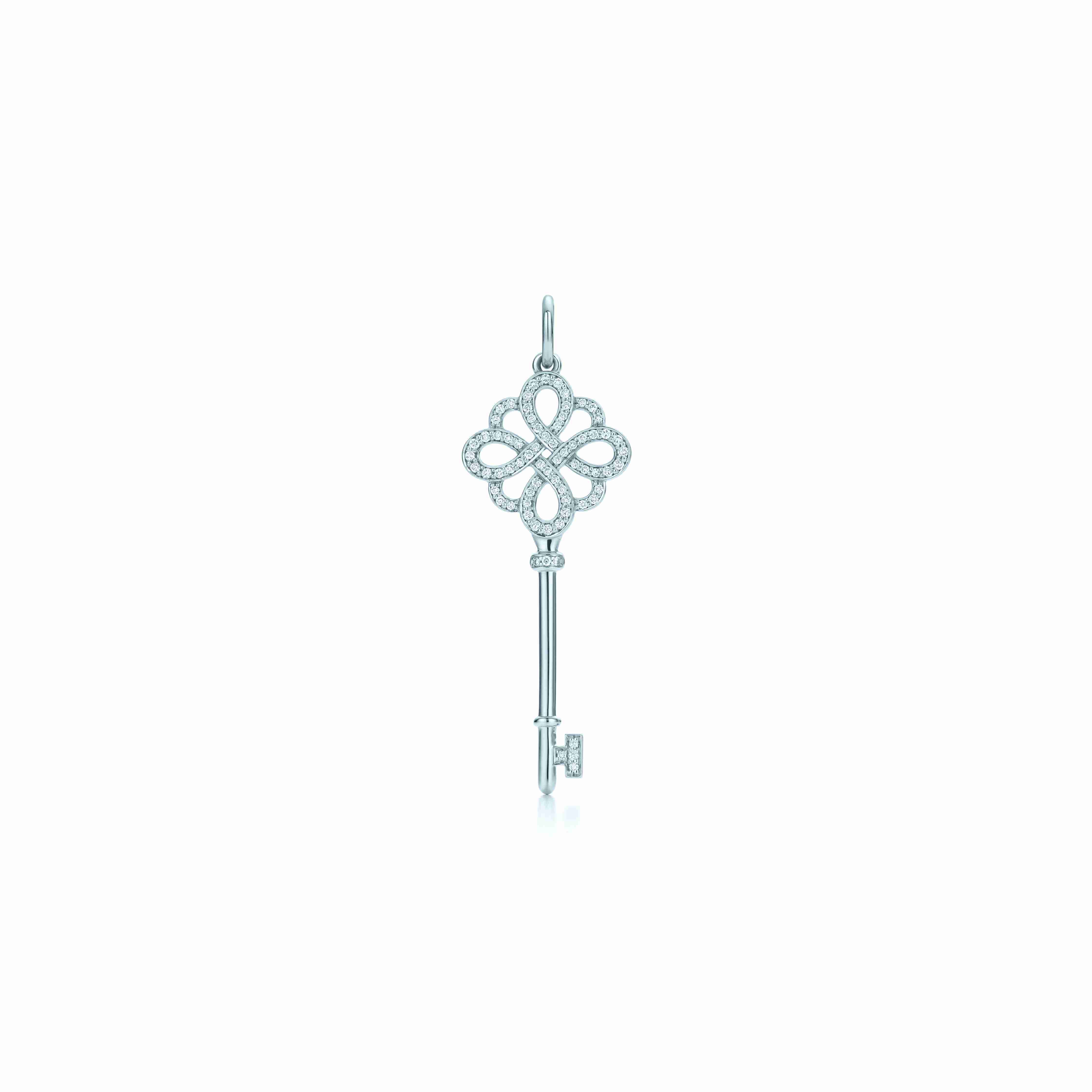 Tiffany & Co. : Knot Key Pendant