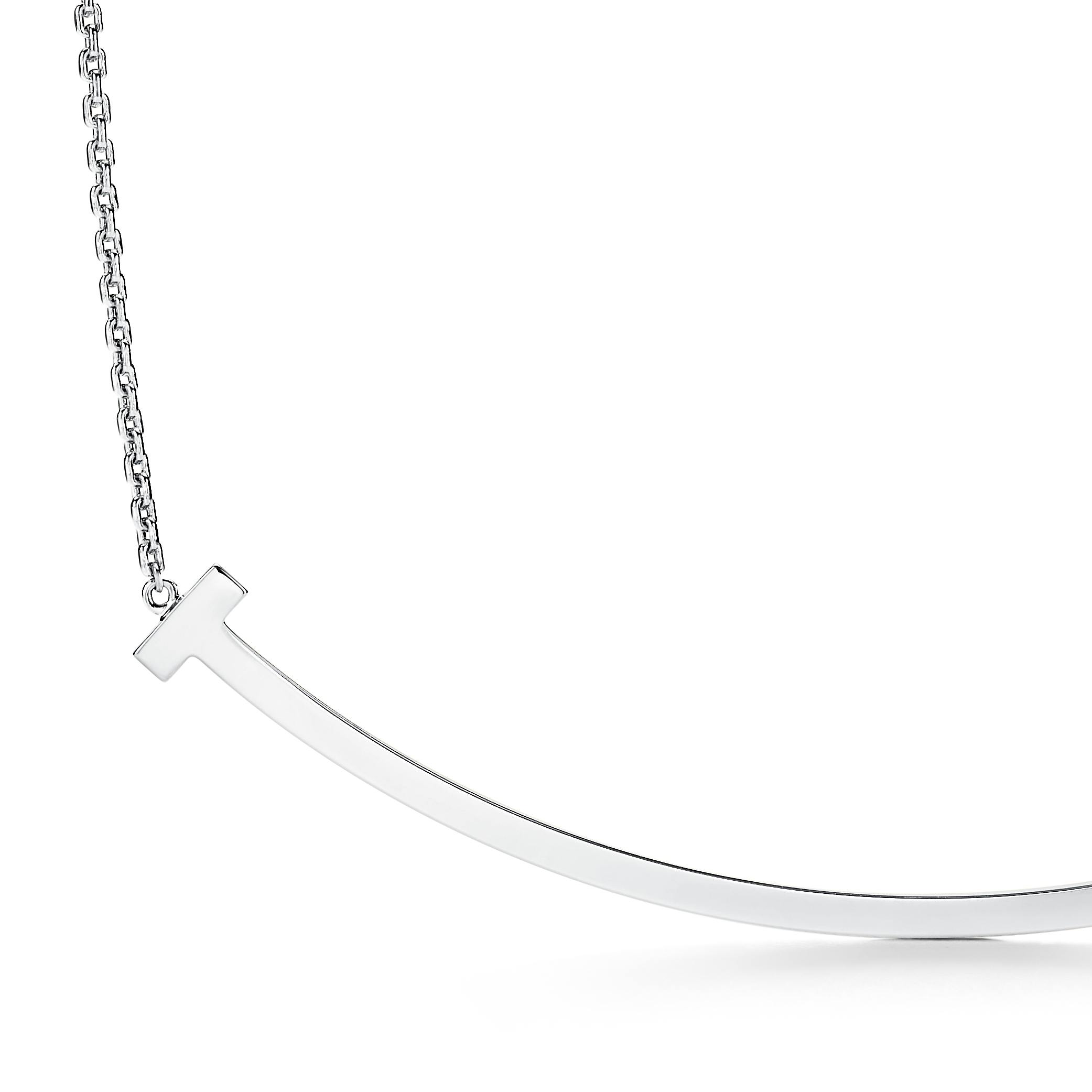 Tiffany T:Extra Large Smile Pendant in 18k White Gold