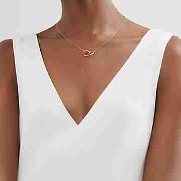 Atlas®:X Closed Interlocking Pendant_x000D_
in Rose Gold