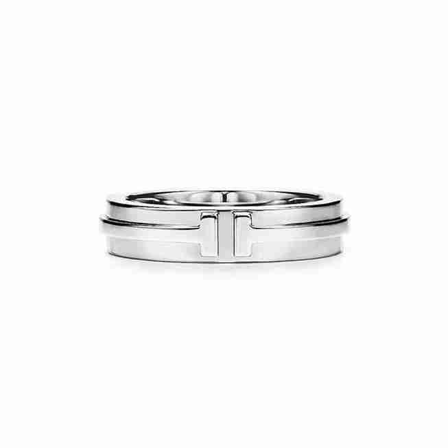 Tiffany & Co. : Narrow Ring