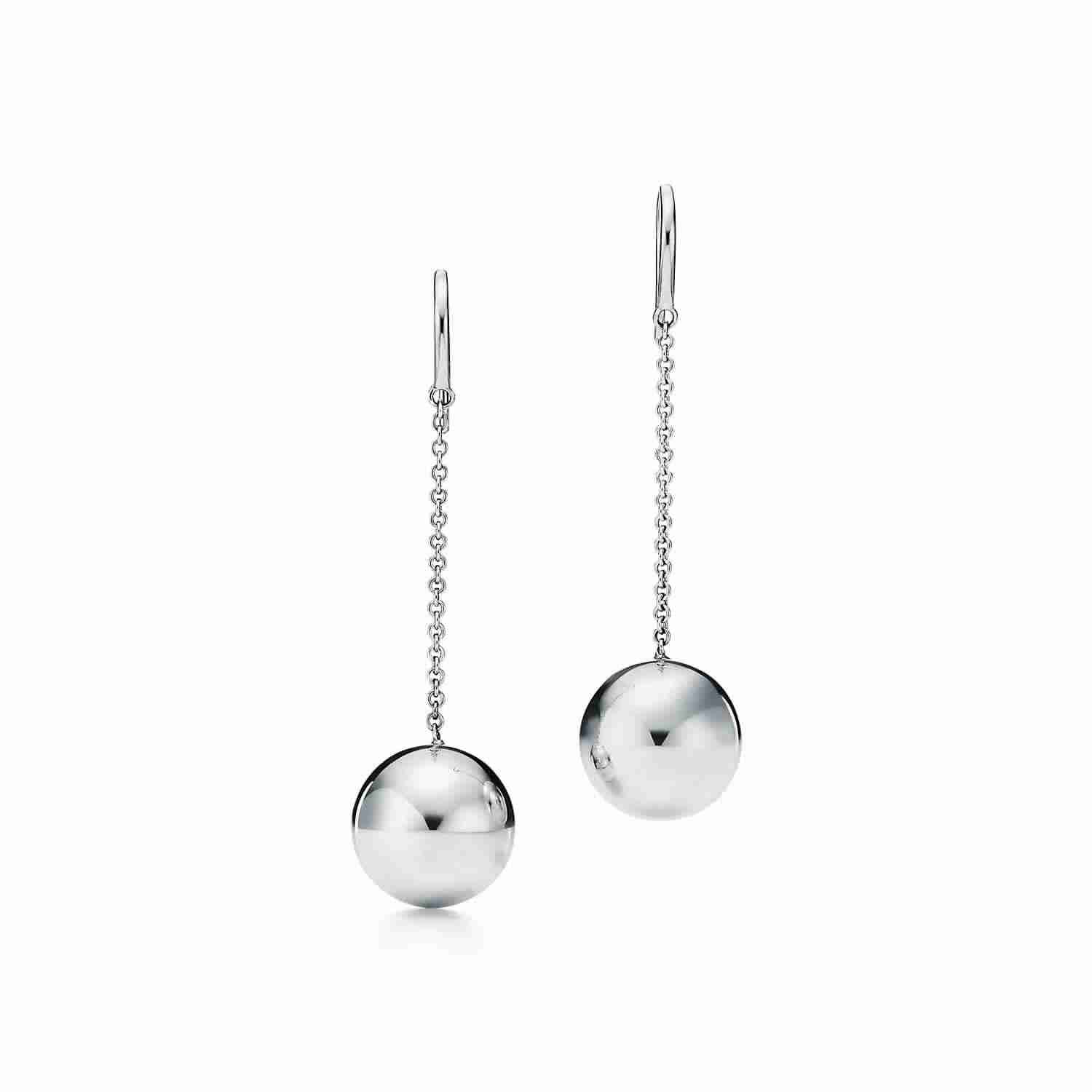 Tiffany & Co. : Ball Hook Earrings