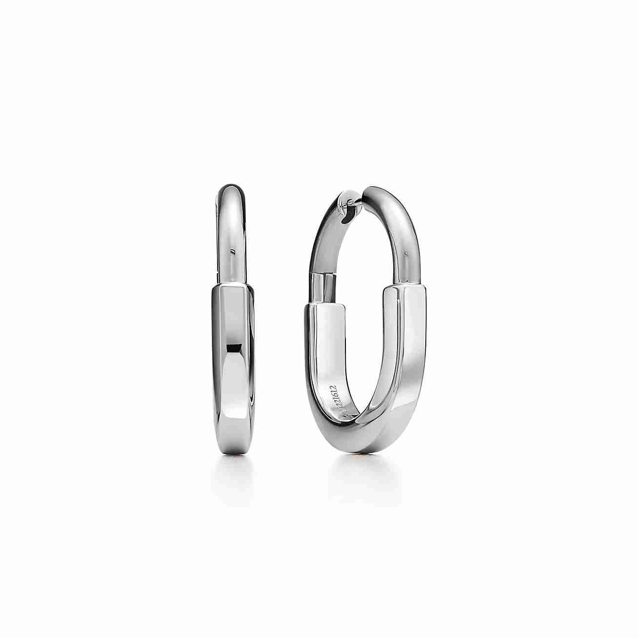 Tiffany Lock : Earrings in White Gold, Medium