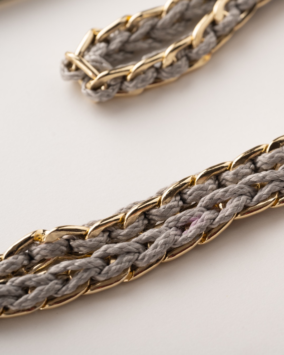 Sling it Phone Lanyard with Chain