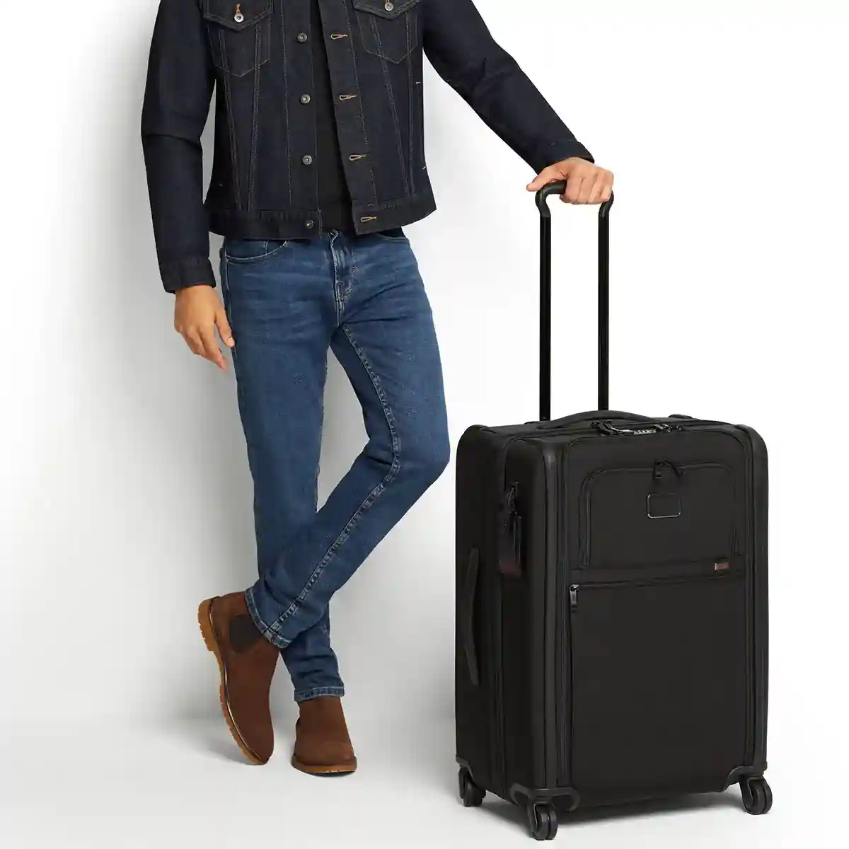 Short Trip Expandable 4 Wheeled Packing Case